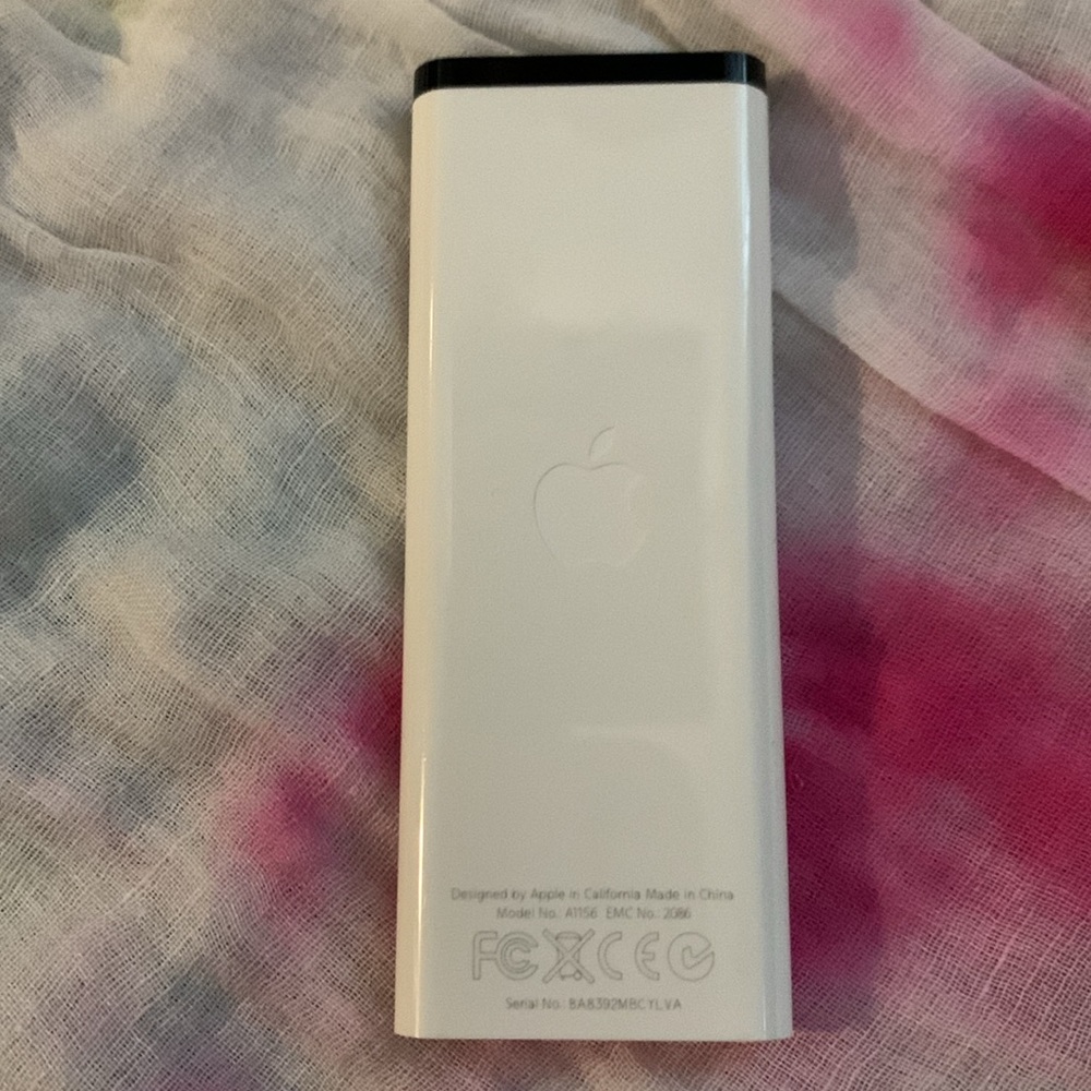 Apple Remote - Picture 2 of 4